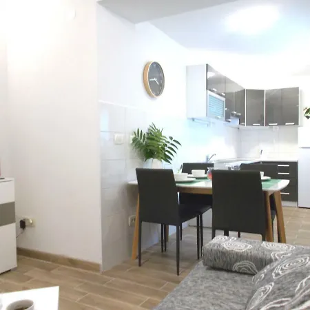 Appartamento Modern Family Near The Sea,